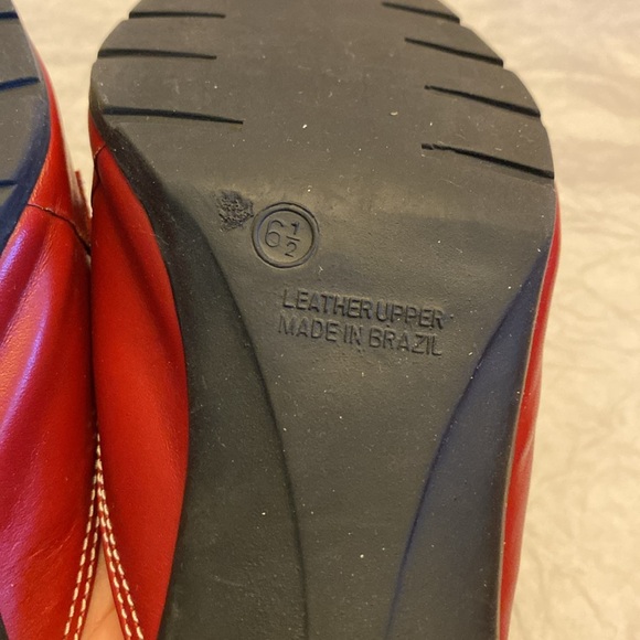 DAVID AARON Women’s Red Leather Heeled Mules Slide Shoes Size 6 1/2. - Picture 8 of 9